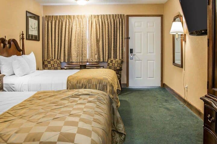 Room 20 of 48